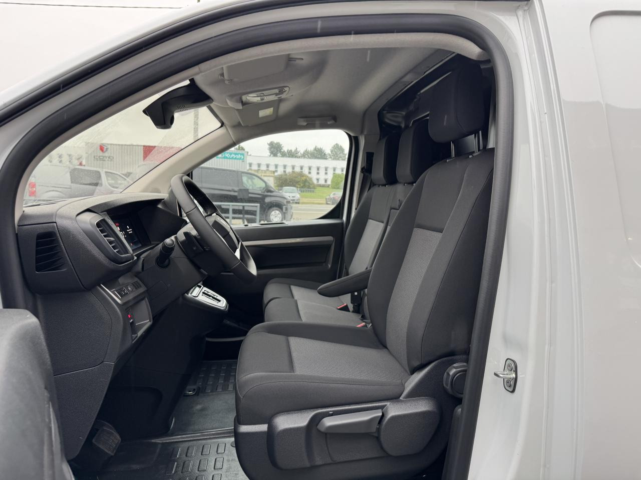 CITROEN Jumpy M 2.0 BlueHDi - 145 S&S - BV EAT8  III FOURGON . PHASE 2 - Gesloten bestelwagen: afbeelding 5 CITROEN Jumpy M 2.0 BlueHDi - 145 S&S - BV EAT8  III FOURGON . PHASE 2 - Gesloten bestelwagen: afbeelding 5