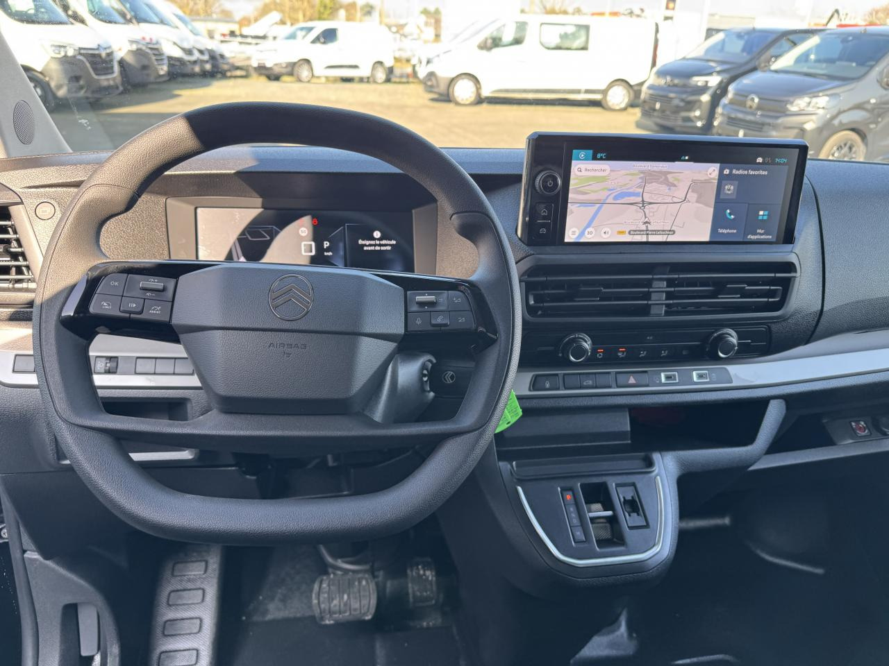 CITROEN Jumpy M 2.0 BlueHDi - 180 S&S - BV EAT8  III FOURGON . PHASE 2 - Gesloten bestelwagen: afbeelding 4 CITROEN Jumpy M 2.0 BlueHDi - 180 S&S - BV EAT8  III FOURGON . PHASE 2 - Gesloten bestelwagen: afbeelding 4