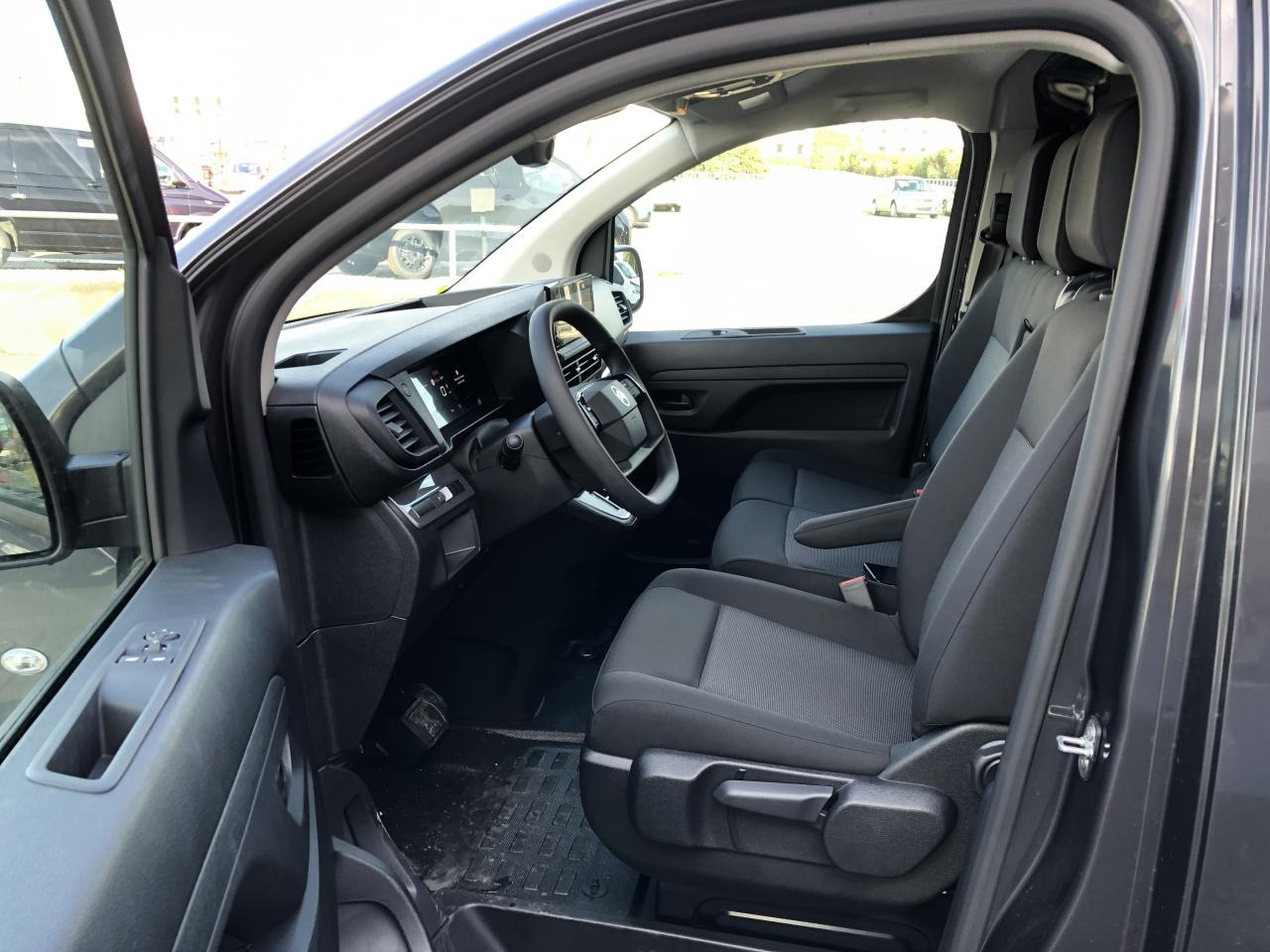 CITROEN Jumpy M 2.0 BlueHDi - 180 S&S - BV EAT8  III FOURGON . PHASE 2 - Gesloten bestelwagen: afbeelding 5 CITROEN Jumpy M 2.0 BlueHDi - 180 S&S - BV EAT8  III FOURGON . PHASE 2 - Gesloten bestelwagen: afbeelding 5