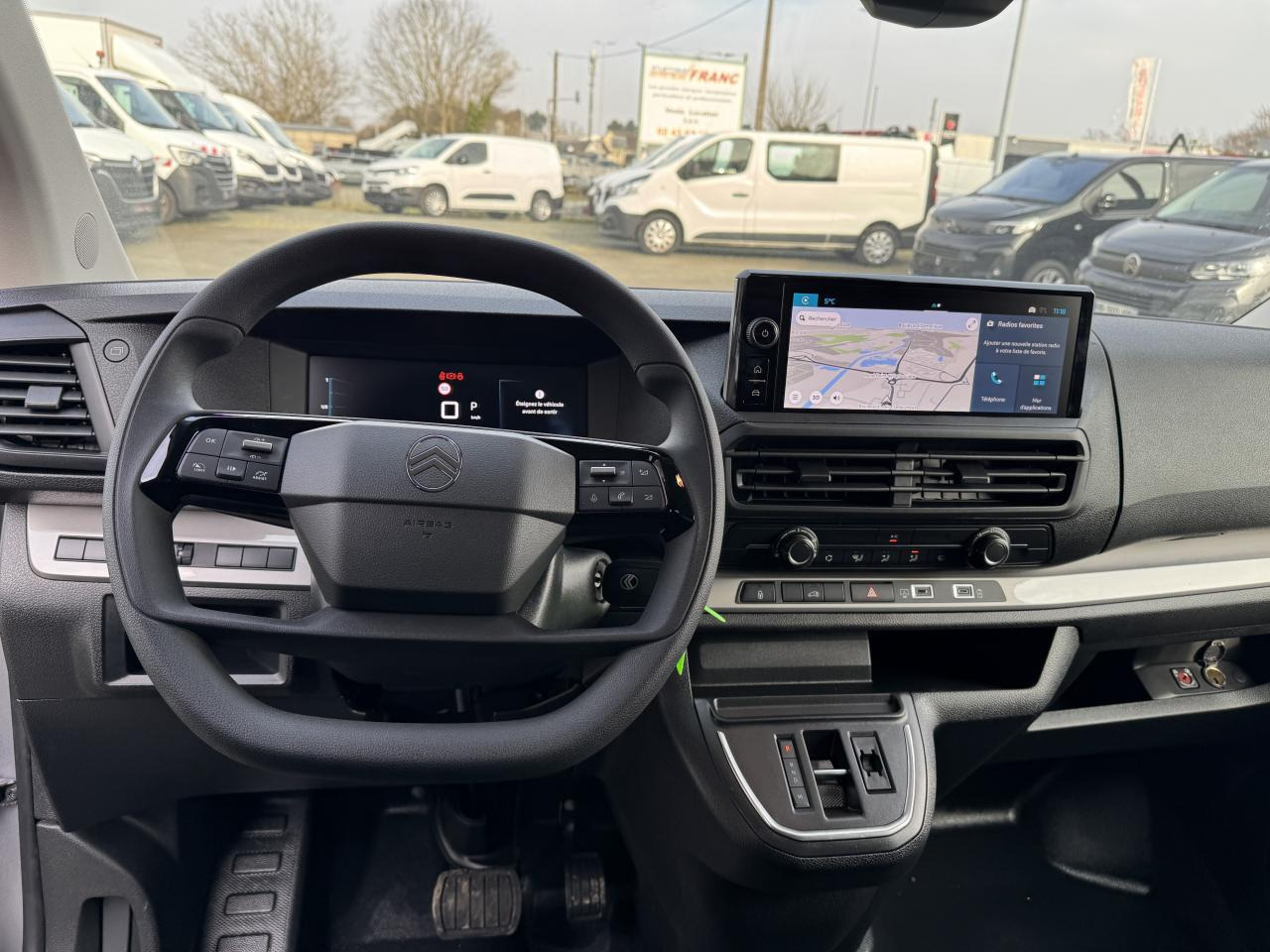 CITROEN Jumpy XL 2.0 BlueHDi - 180 S&S - BV EAT8 III FOURGON . PHASE 2 - Gesloten bestelwagen: afbeelding 4 CITROEN Jumpy XL 2.0 BlueHDi - 180 S&S - BV EAT8 III FOURGON . PHASE 2 - Gesloten bestelwagen: afbeelding 4