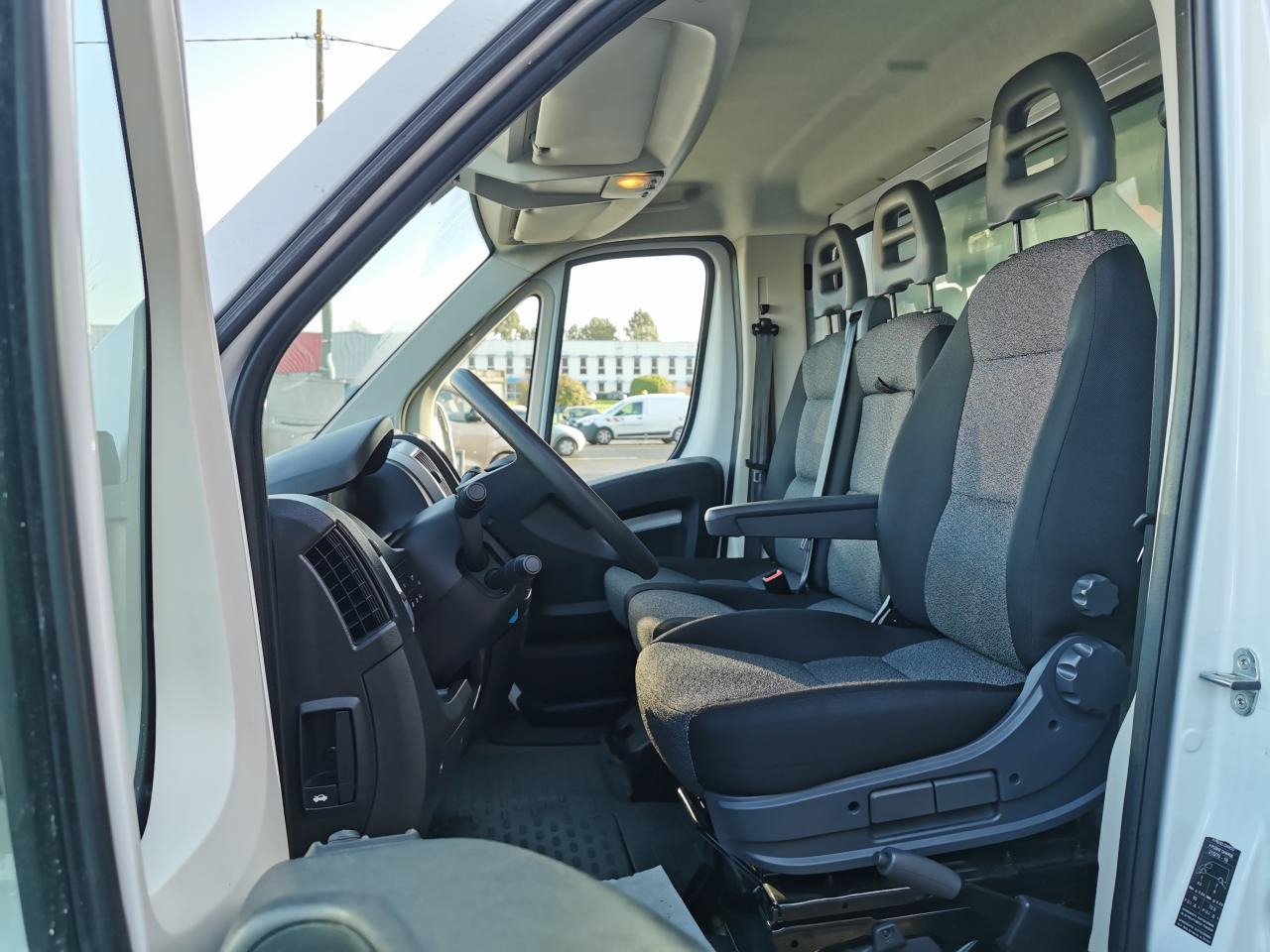FIAT DUCATO 3T5 CAISSE + HAYON 2.2 HDI 140CH - Bestelwagen gesloten laadbak: afbeelding 5 FIAT DUCATO 3T5 CAISSE + HAYON 2.2 HDI 140CH - Bestelwagen gesloten laadbak: afbeelding 5