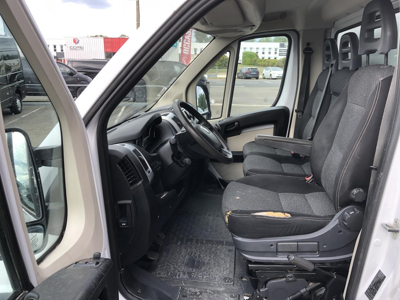 FIAT DUCATO 3T5 MAXI BENNE + COFFRE 2.3 JTD 130 CH PACK PRO NAV - Kipper bestelwagen: afbeelding 5 FIAT DUCATO 3T5 MAXI BENNE + COFFRE 2.3 JTD 130 CH PACK PRO NAV - Kipper bestelwagen: afbeelding 5