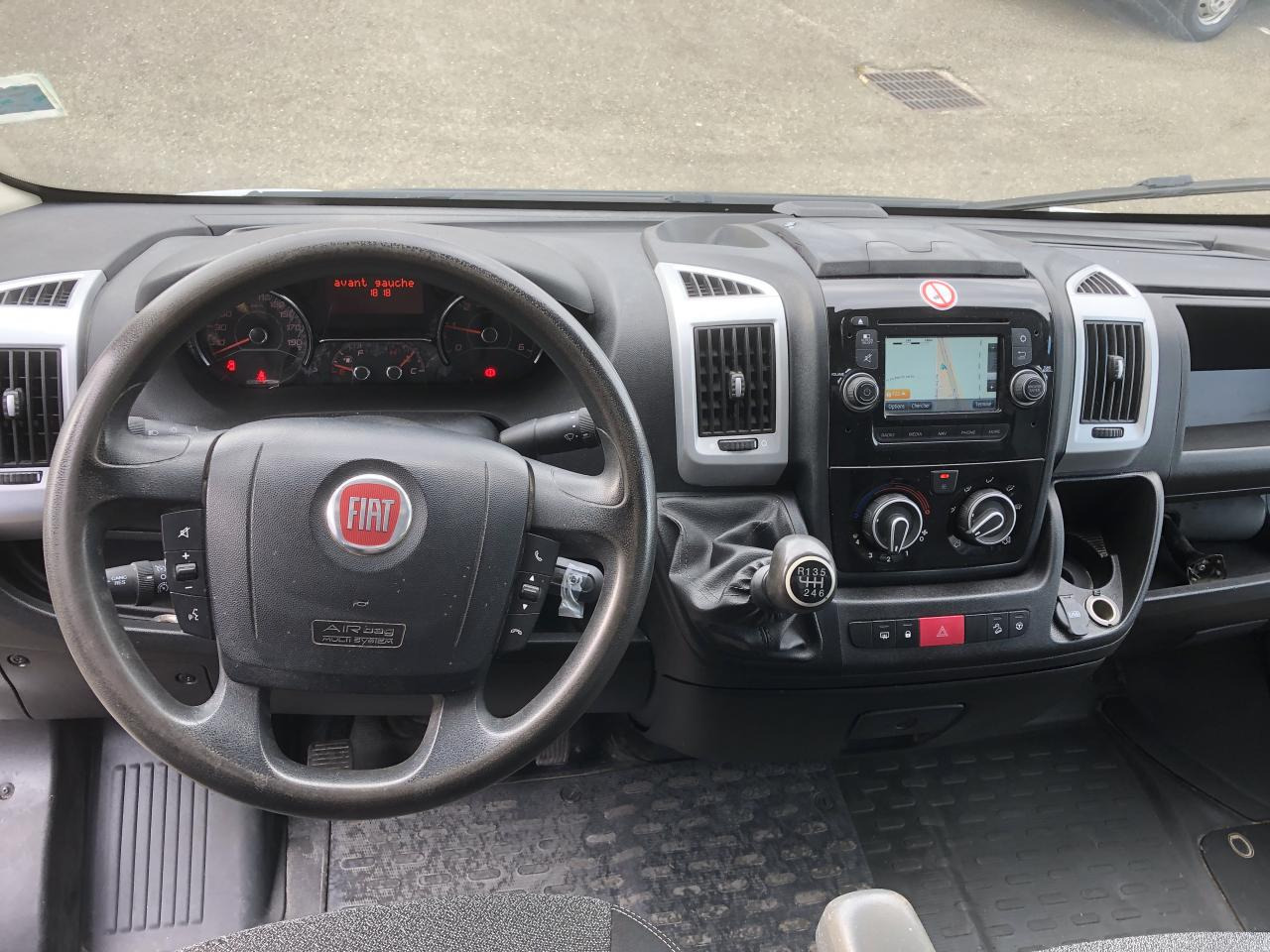 FIAT DUCATO 3T5 MAXI BENNE + COFFRE 2.3 JTD 130 CH PACK PRO NAV - Kipper bestelwagen: afbeelding 4 FIAT DUCATO 3T5 MAXI BENNE + COFFRE 2.3 JTD 130 CH PACK PRO NAV - Kipper bestelwagen: afbeelding 4