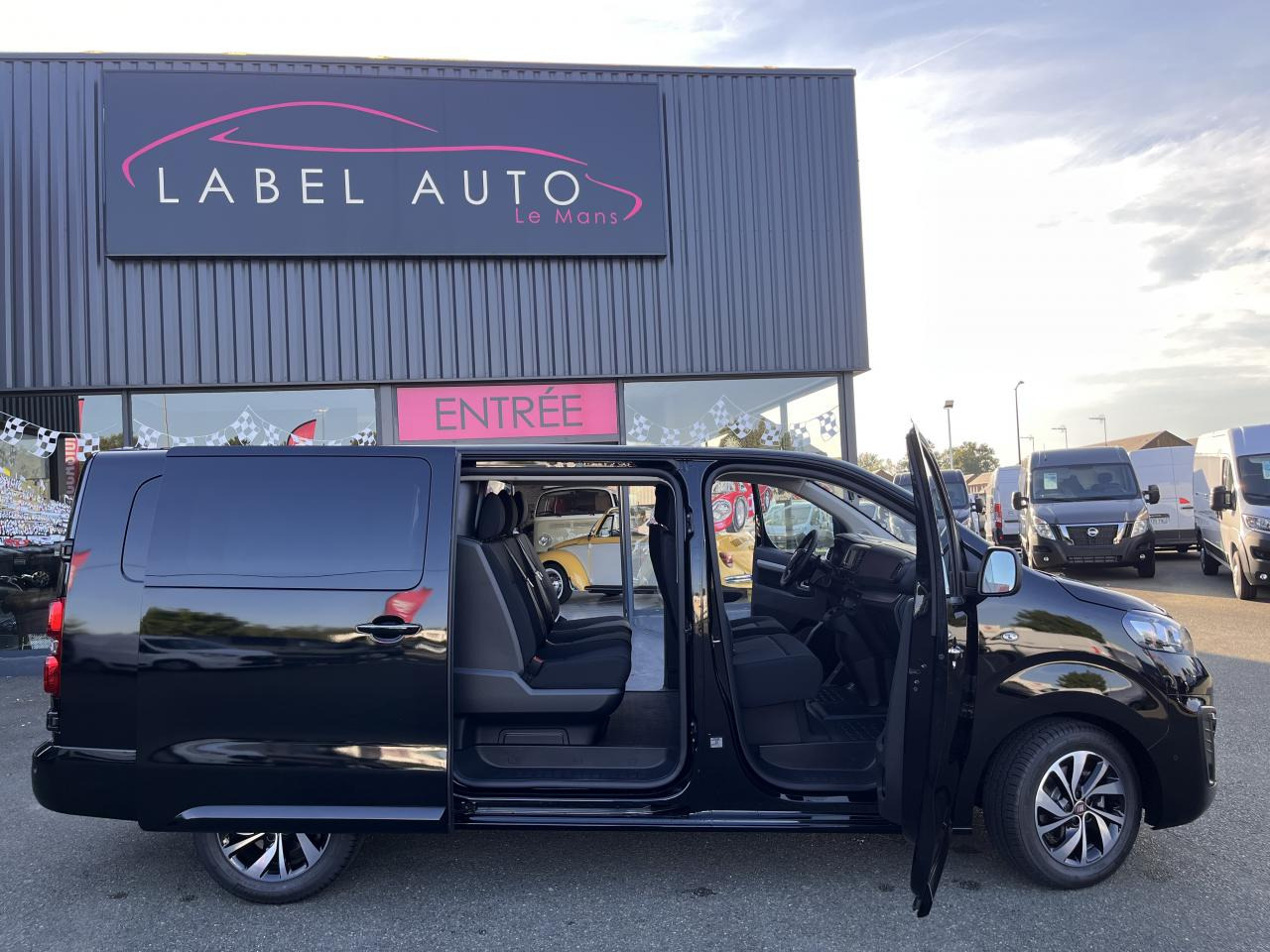 FIAT Scudo XL 2.0 BlueHDi - 180 S&S - BVA Cabine Approfondie 6 PLACES - Bestelwagen met dubbele cabine: afbeelding 3 FIAT Scudo XL 2.0 BlueHDi - 180 S&S - BVA Cabine Approfondie 6 PLACES - Bestelwagen met dubbele cabine: afbeelding 3