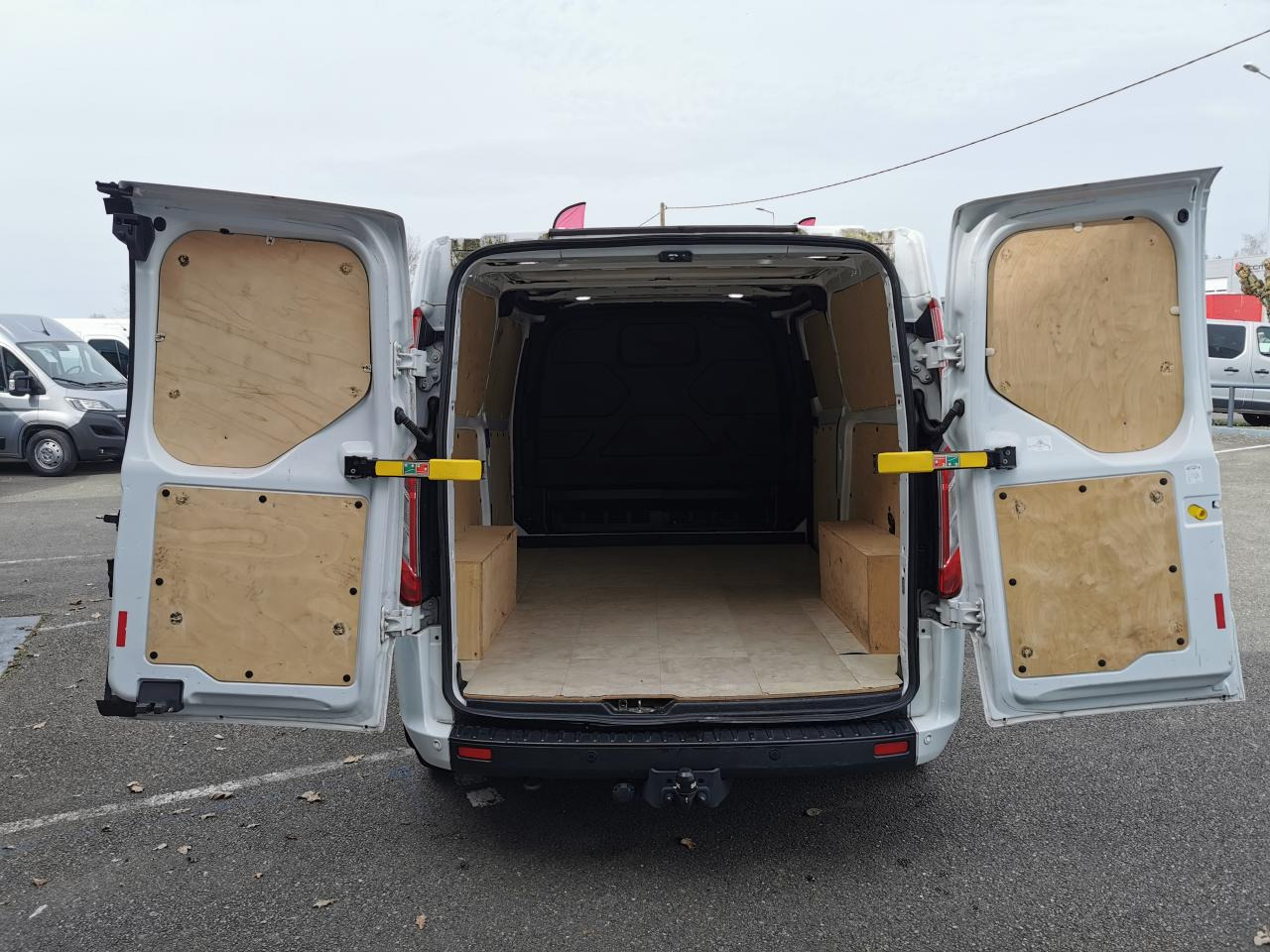 FORD TRANSIT CUSTOM L2H1 2.0 ECOBLUE 130 CH - Gesloten bestelwagen: afbeelding 3 FORD TRANSIT CUSTOM L2H1 2.0 ECOBLUE 130 CH - Gesloten bestelwagen: afbeelding 3
