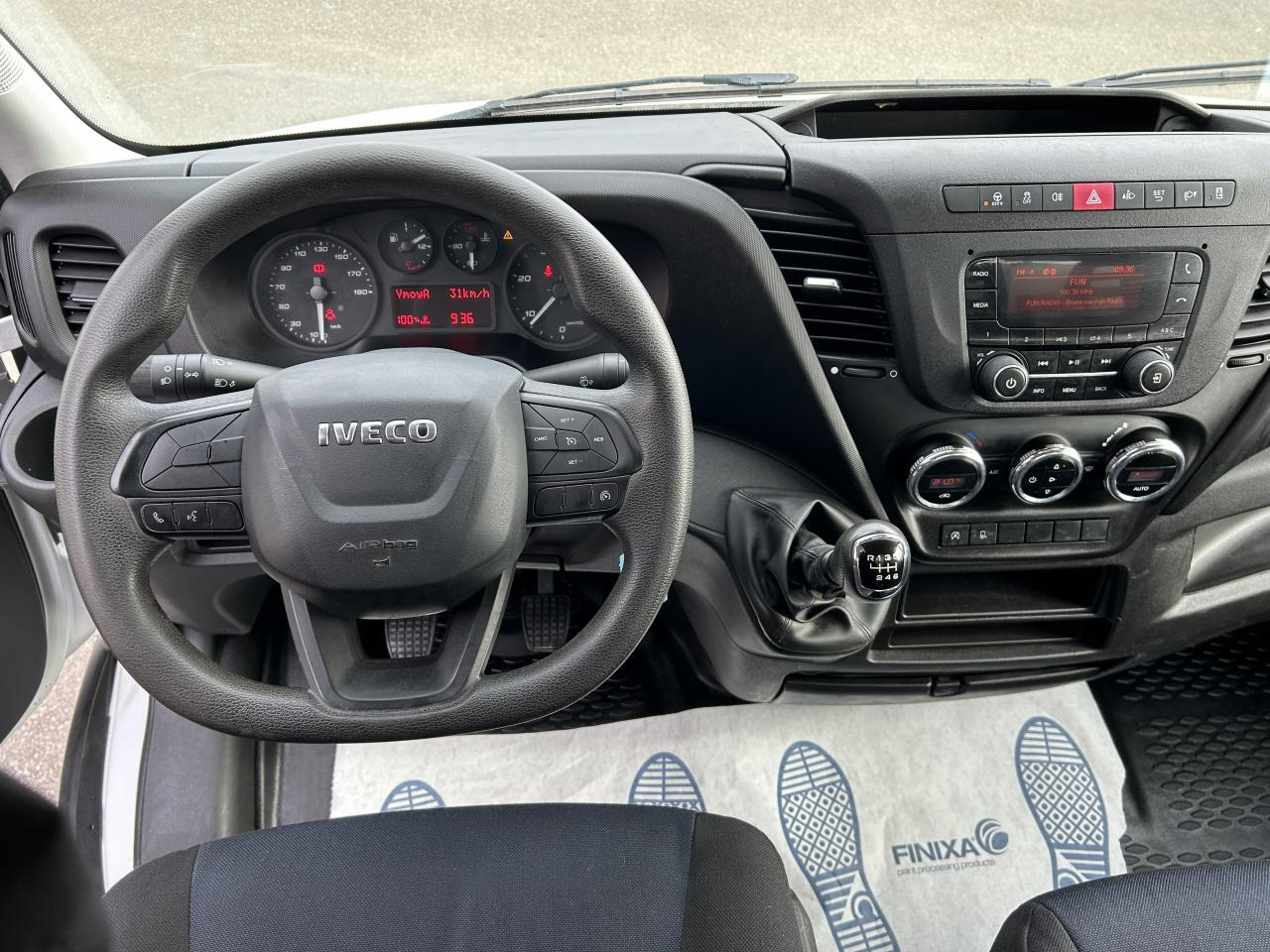 IVECO Daily 35 C 14 S&S (Quad-Leaf) CHASSIS CABINE 2014 35C/35S Chassis cabine 35 C Epmt.3.75 PHASE 3 - Kipper bestelwagen: afbeelding 4 IVECO Daily 35 C 14 S&S (Quad-Leaf) CHASSIS CABINE 2014 35C/35S Chassis cabine 35 C Epmt.3.75 PHASE 3 - Kipper bestelwagen: afbeelding 4