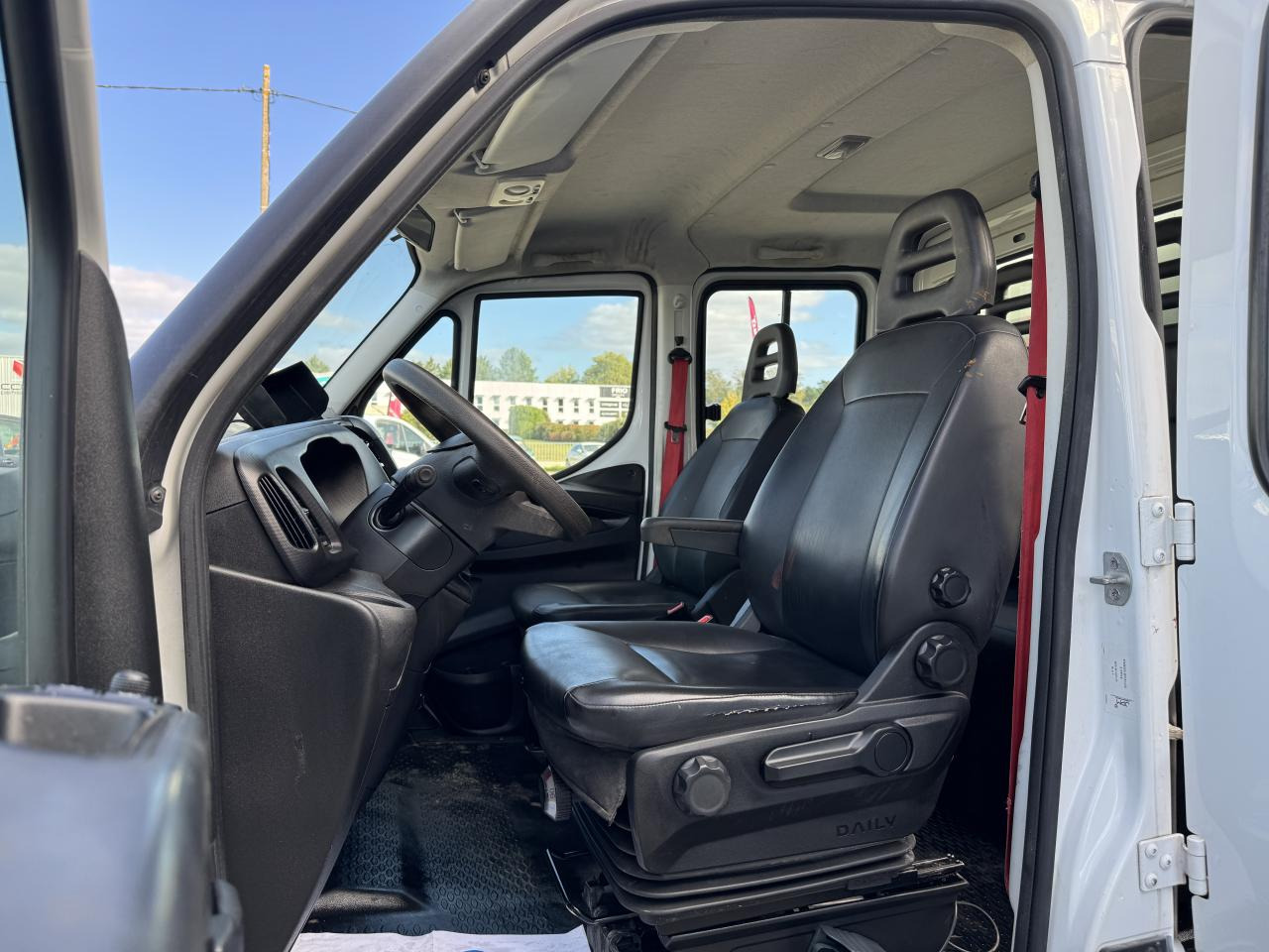 IVECO Daily 35 C 16 D S&S (Quad-Leaf) CHASSIS DOUBLE CABINE 2014 35C/35S CHASSIS CABINE DOUBLE Chassi - Kipper bestelwagen, Bestelwagen met dubbele cabine: afbeelding 4 IVECO Daily 35 C 16 D S&S (Quad-Leaf) CHASSIS DOUBLE CABINE 2014 35C/35S CHASSIS CABINE DOUBLE Chassi - Kipper bestelwagen, Bestelwagen met dubbele cabine: afbeelding 4