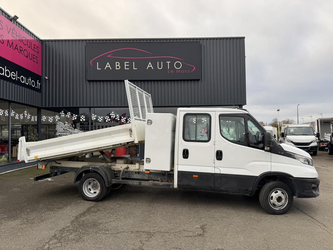 IVECO Daily 35 C 16 D S&S (Quad-Leaf) CHASSIS DOUBLE CABINE 2014 35C/35S CHASSIS CABINE DOUBLE Chassi - Kipper bestelwagen, Bestelwagen met dubbele cabine: afbeelding 1 IVECO Daily 35 C 16 D S&S (Quad-Leaf) CHASSIS DOUBLE CABINE 2014 35C/35S CHASSIS CABINE DOUBLE Chassi - Kipper bestelwagen, Bestelwagen met dubbele cabine: afbeelding 1