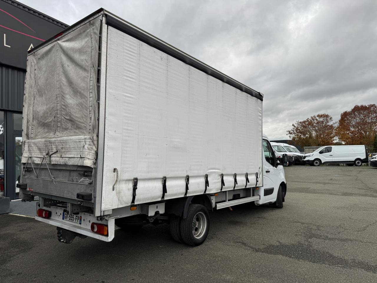 NISSAN Interstar Acenta 3.5t L4H1 2.3 dCi 165Ch CHASSIS CABINE BACHE - Schuifzeilen bestelwagen: afbeelding 5 NISSAN Interstar Acenta 3.5t L4H1 2.3 dCi 165Ch CHASSIS CABINE BACHE - Schuifzeilen bestelwagen: afbeelding 5