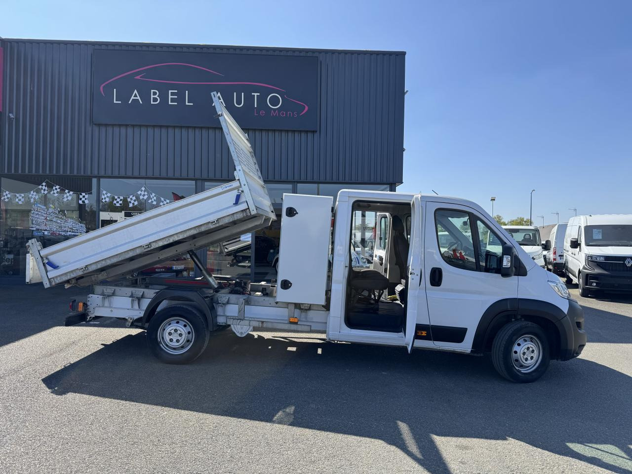OPEL MOVANO 3T5 BENNE + COFFRE DOUBLE CABINE 6PL 2.2 HDI 165CH - Kipper bestelwagen: afbeelding 1 OPEL MOVANO 3T5 BENNE + COFFRE DOUBLE CABINE 6PL 2.2 HDI 165CH - Kipper bestelwagen: afbeelding 1
