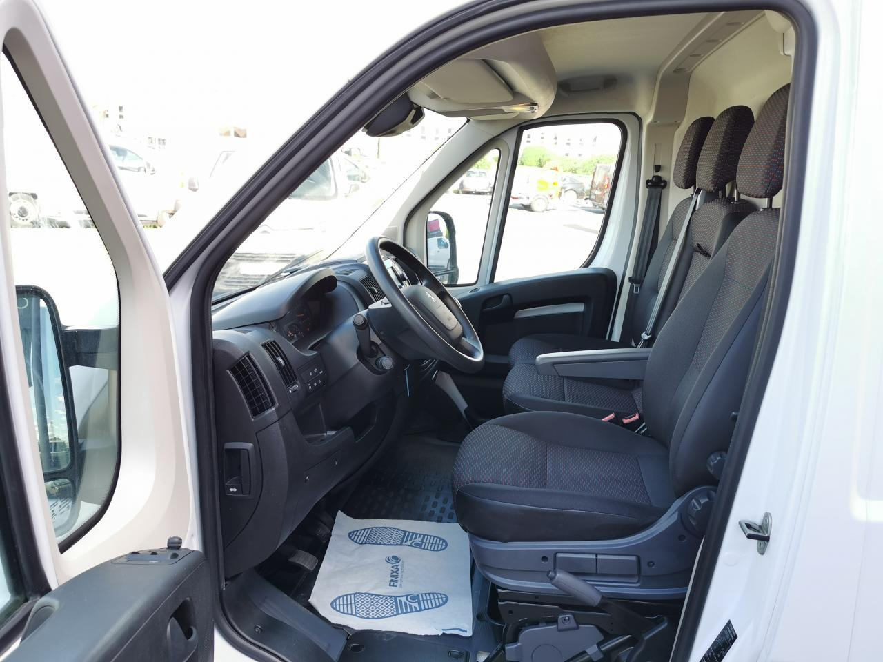 PEUGEOT BOXER 3T0 L2H2 2.2 HDI 140CH ASPHALT - Gesloten bestelwagen: afbeelding 5 PEUGEOT BOXER 3T0 L2H2 2.2 HDI 140CH ASPHALT - Gesloten bestelwagen: afbeelding 5