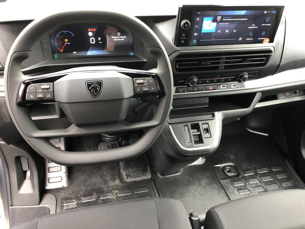 PEUGEOT Expert M 2.0 BLUE HDI 180CH EAT-8 - Gesloten bestelwagen: afbeelding 4 PEUGEOT Expert M 2.0 BLUE HDI 180CH EAT-8 - Gesloten bestelwagen: afbeelding 4