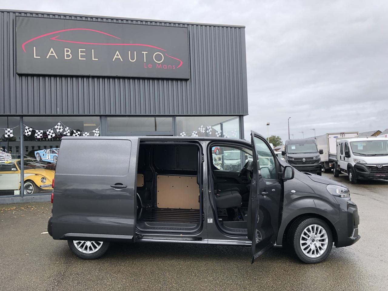 PEUGEOT Expert M 2.0 BLUE HDI 180CH EAT-8 - Gesloten bestelwagen: afbeelding 3 PEUGEOT Expert M 2.0 BLUE HDI 180CH EAT-8 - Gesloten bestelwagen: afbeelding 3