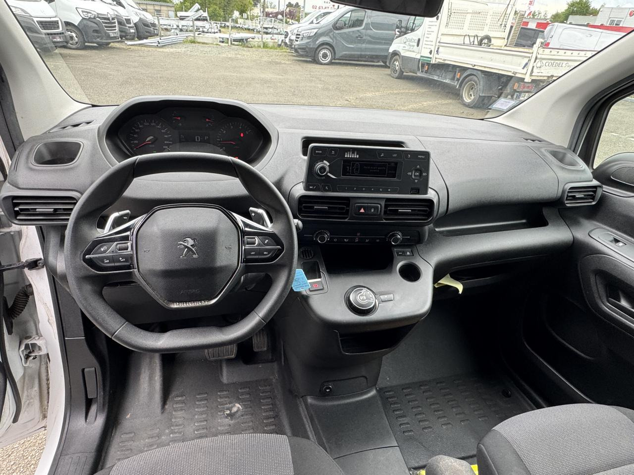 PEUGEOT PARTNER M 650 KG 1.5 HDI 130 CH EAT-8 2 PL PREMIUM - Gesloten bestelwagen: afbeelding 3 PEUGEOT PARTNER M 650 KG 1.5 HDI 130 CH EAT-8 2 PL PREMIUM - Gesloten bestelwagen: afbeelding 3