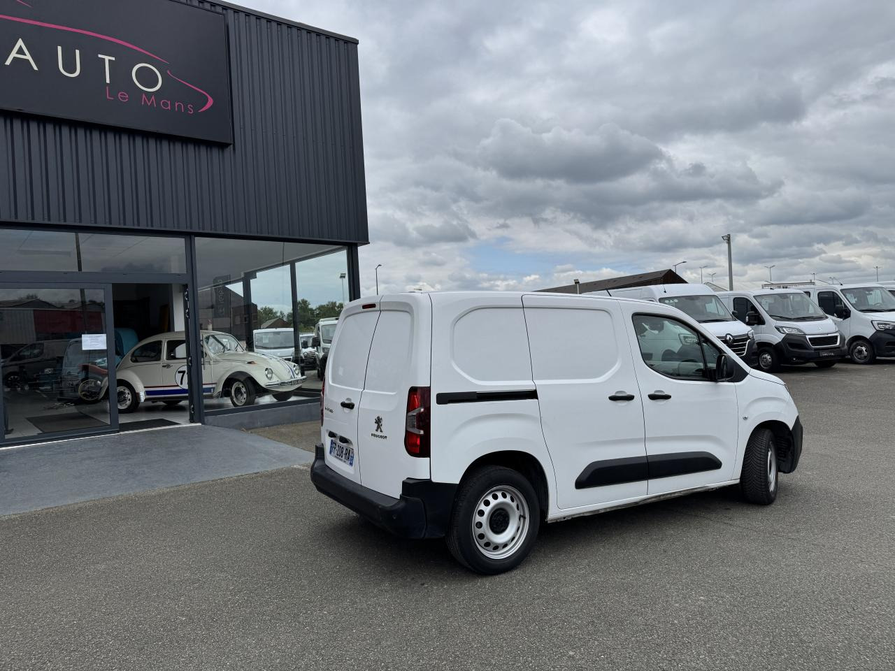 PEUGEOT PARTNER M 650 KG 1.5 HDI 130 CH EAT-8 2 PL PREMIUM - Gesloten bestelwagen: afbeelding 5 PEUGEOT PARTNER M 650 KG 1.5 HDI 130 CH EAT-8 2 PL PREMIUM - Gesloten bestelwagen: afbeelding 5