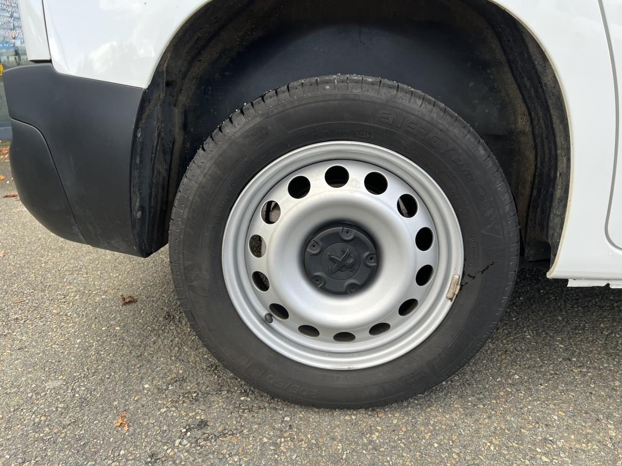 Leasing PEUGEOT PARTNER M 650KG 1.5 HDI 100CH ASPHALT 3 PLACES PEUGEOT PARTNER M 650KG 1.5 HDI 100CH ASPHALT 3 PLACES: afbeelding 10 Leasing PEUGEOT PARTNER M 650KG 1.5 HDI 100CH ASPHALT 3 PLACES PEUGEOT PARTNER M 650KG 1.5 HDI 100CH ASPHALT 3 PLACES: afbeelding 10