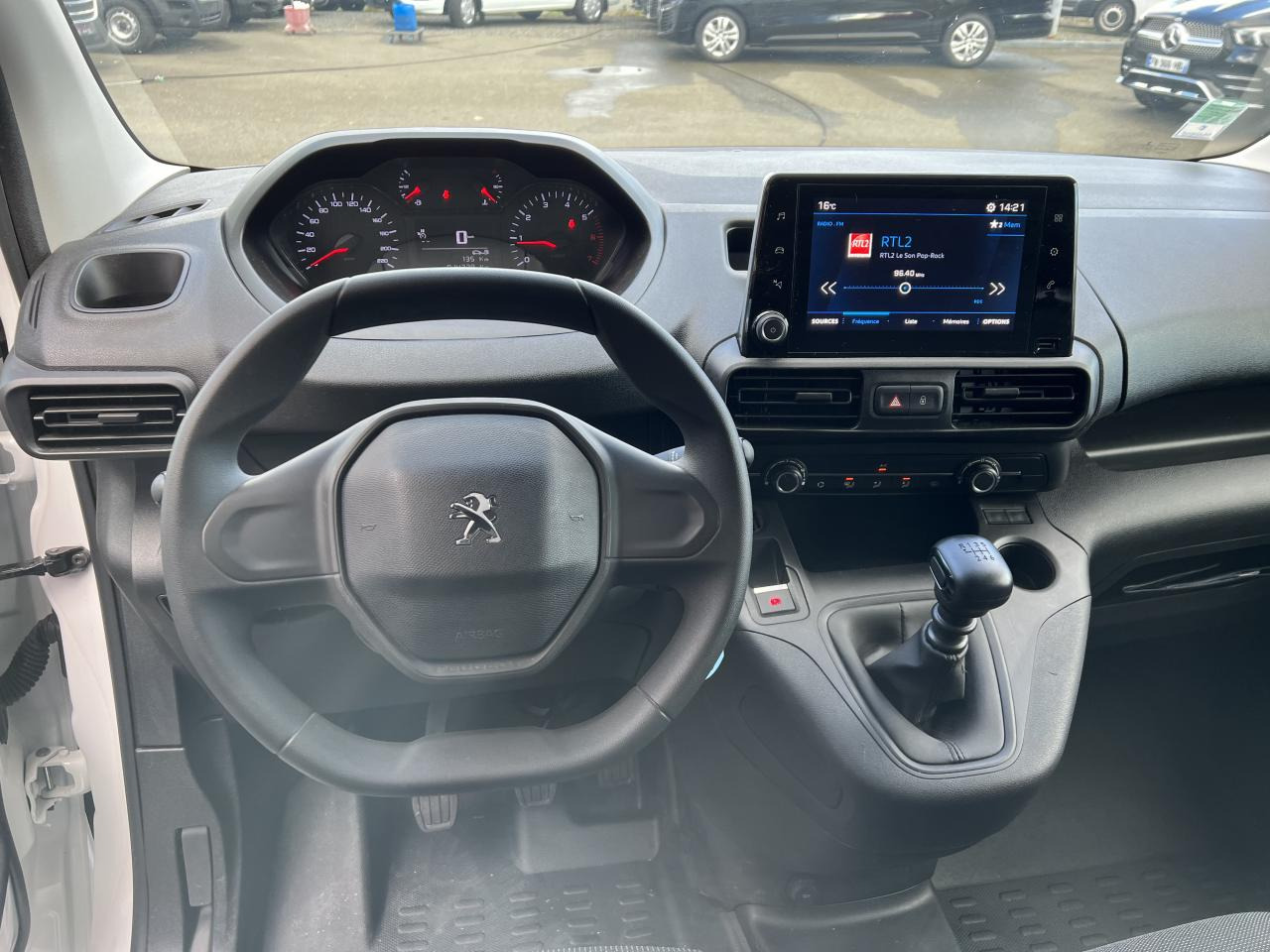 PEUGEOT PARTNER M 650KG 1.5 HDI 100CH ASPHALT 3 PLACES - Gesloten bestelwagen: afbeelding 4 PEUGEOT PARTNER M 650KG 1.5 HDI 100CH ASPHALT 3 PLACES - Gesloten bestelwagen: afbeelding 4