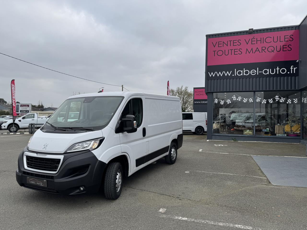 Gesloten bestelwagen PEUGEOT boxer 333 L1H1 2.2 BLUEHDI S&S 140CH ASPHALT: afbeelding 6