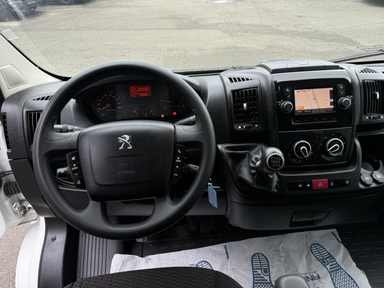 PEUGEOT boxer 333 L1H1 2.2 BLUEHDI S&S 140CH ASPHALT - Gesloten bestelwagen: afbeelding 3 PEUGEOT boxer 333 L1H1 2.2 BLUEHDI S&S 140CH ASPHALT - Gesloten bestelwagen: afbeelding 3