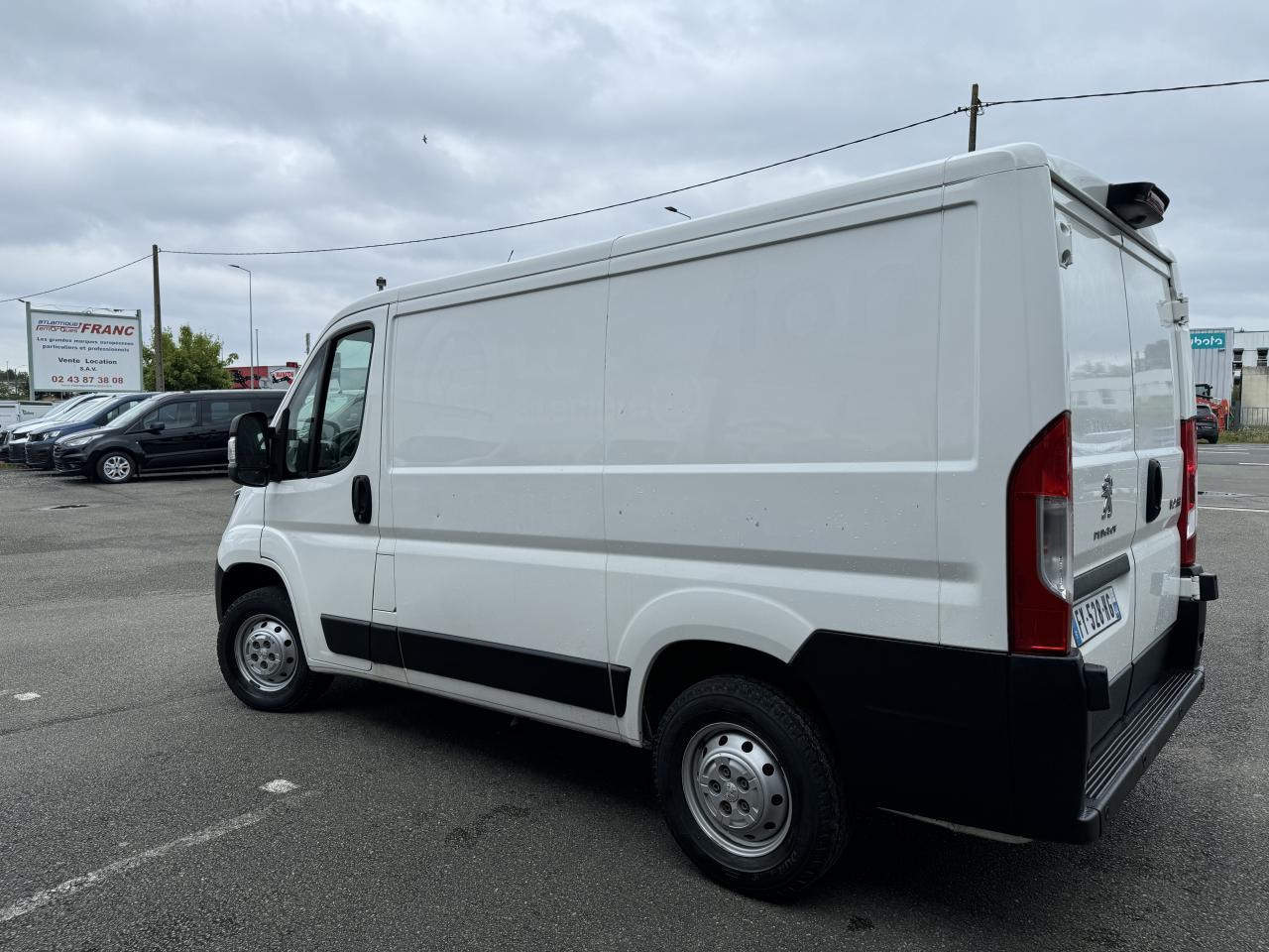 Gesloten bestelwagen Peugeot Boxer 333 L1H1 2.2 BLUEHDI S&S 140CH ASPHALT: afbeelding 7
