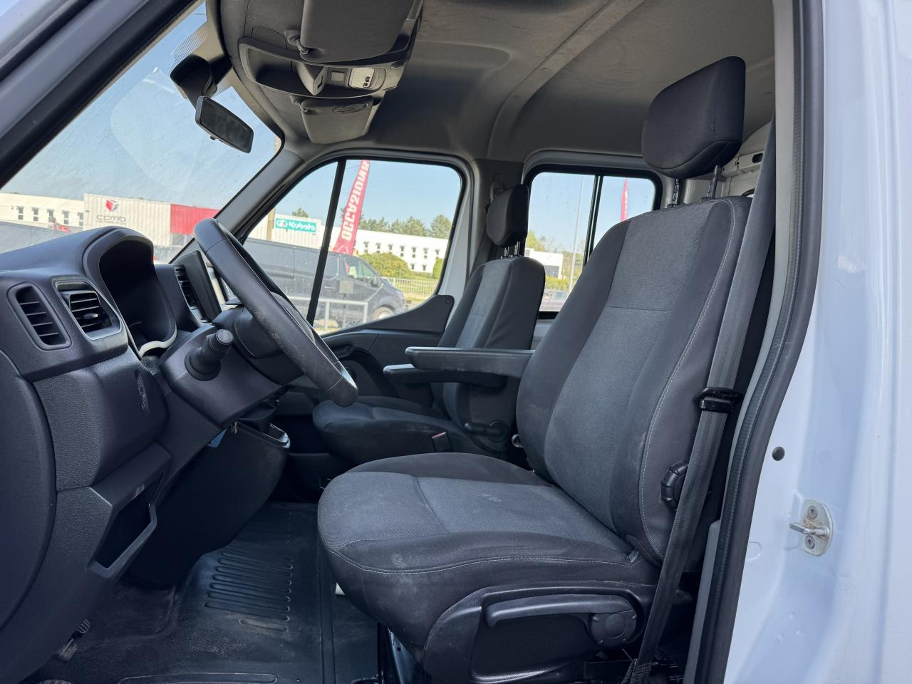 RENAULT MASTER 3T5 BENNE + COFFRE RJ DOUBLE CABINE 6 PL 2.3 DCI 130 CH CONFORT - Kipper bestelwagen: afbeelding 4 RENAULT MASTER 3T5 BENNE + COFFRE RJ DOUBLE CABINE 6 PL 2.3 DCI 130 CH CONFORT - Kipper bestelwagen: afbeelding 4