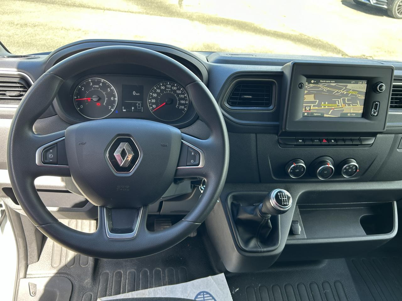 RENAULT Master Confort F3500 L3H2 2.3 dCi - 135 III CABINE APPROFONDIE Cabine approfondie L3H2 Traction PHA - Gesloten bestelwagen: afbeelding 5 RENAULT Master Confort F3500 L3H2 2.3 dCi - 135 III CABINE APPROFONDIE Cabine approfondie L3H2 Traction PHA - Gesloten bestelwagen: afbeelding 5