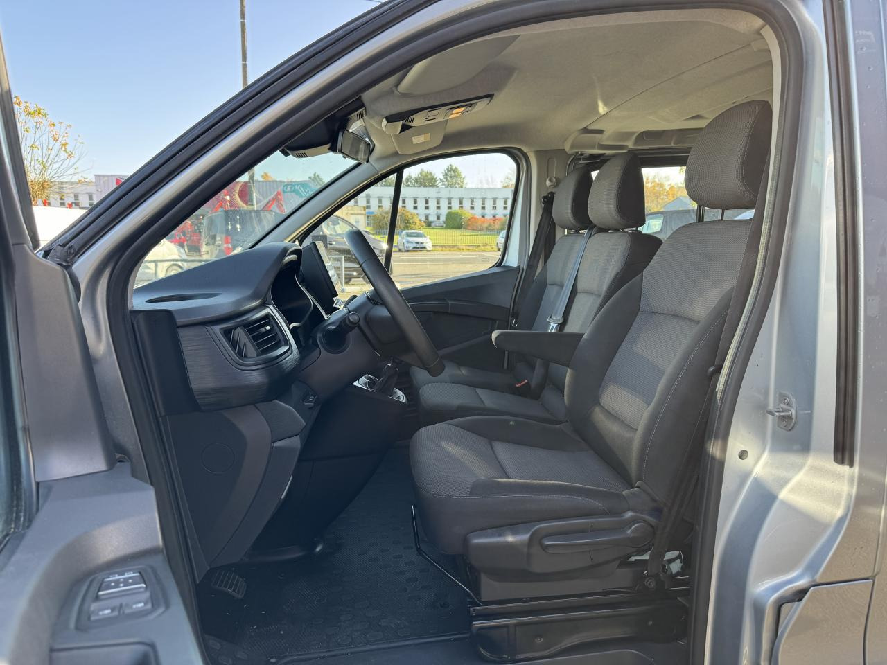 RENAULT Trafic L2 2.0 Energy dCi - 150 - S&S III COMBI Combi Zen L2H1 PHASE 3 - Bestelwagen met dubbele cabine: afbeelding 5 RENAULT Trafic L2 2.0 Energy dCi - 150 - S&S III COMBI Combi Zen L2H1 PHASE 3 - Bestelwagen met dubbele cabine: afbeelding 5