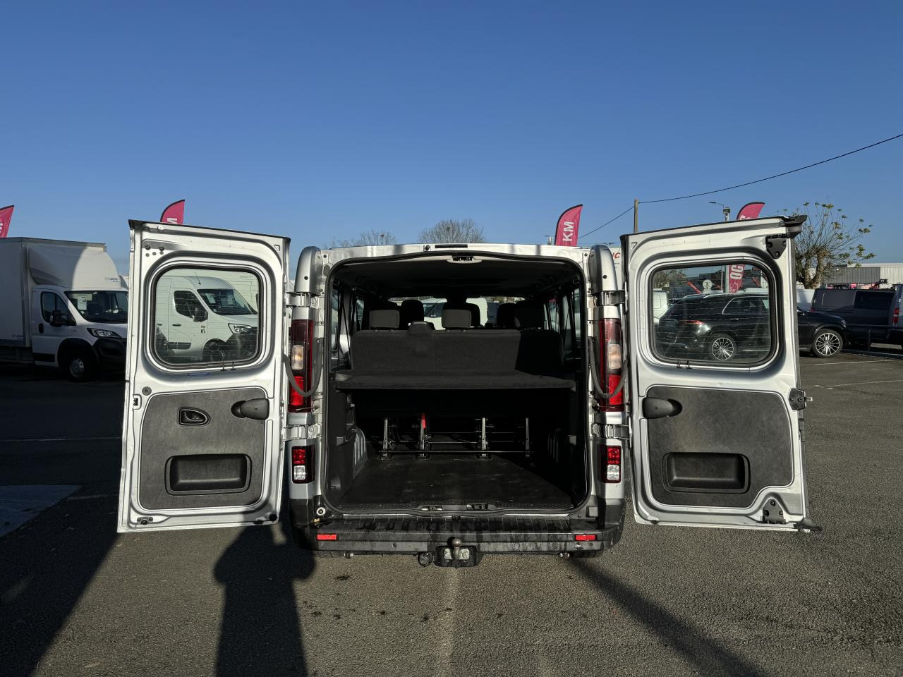 RENAULT Trafic L2 2.0 Energy dCi - 150 - S&S III COMBI Combi Zen L2H1 PHASE 3 - Personenvervoer: afbeelding 4 RENAULT Trafic L2 2.0 Energy dCi - 150 - S&S III COMBI Combi Zen L2H1 PHASE 3 - Personenvervoer: afbeelding 4