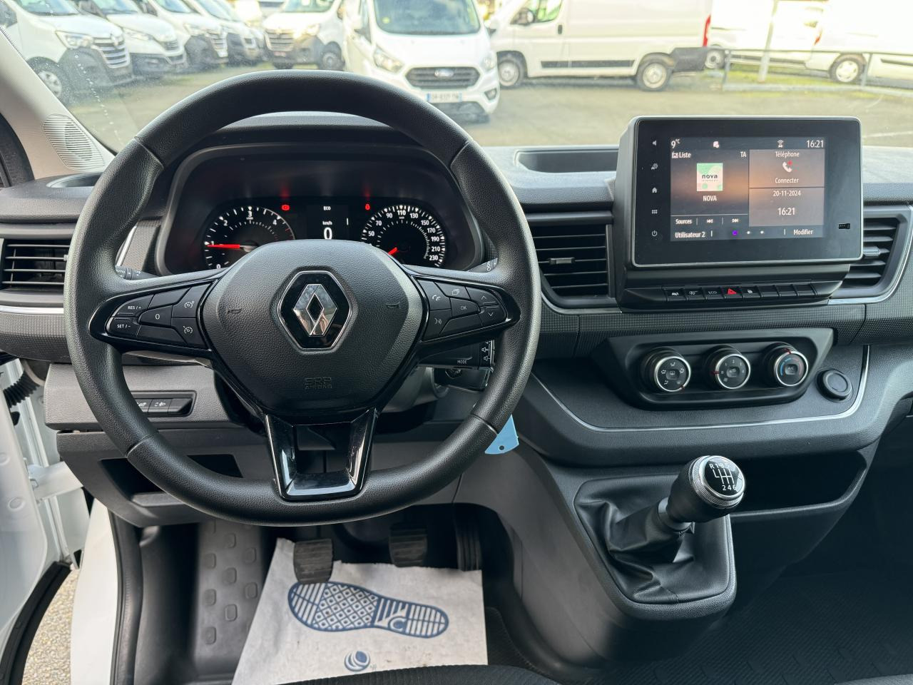 RENAULT Trafic L2H1 3000 Kg 2.0 Blue dCi - 130 III FOURGON Fourgon Grand Confort L2H1 PHASE 3 - Gesloten bestelwagen: afbeelding 4 RENAULT Trafic L2H1 3000 Kg 2.0 Blue dCi - 130 III FOURGON Fourgon Grand Confort L2H1 PHASE 3 - Gesloten bestelwagen: afbeelding 4