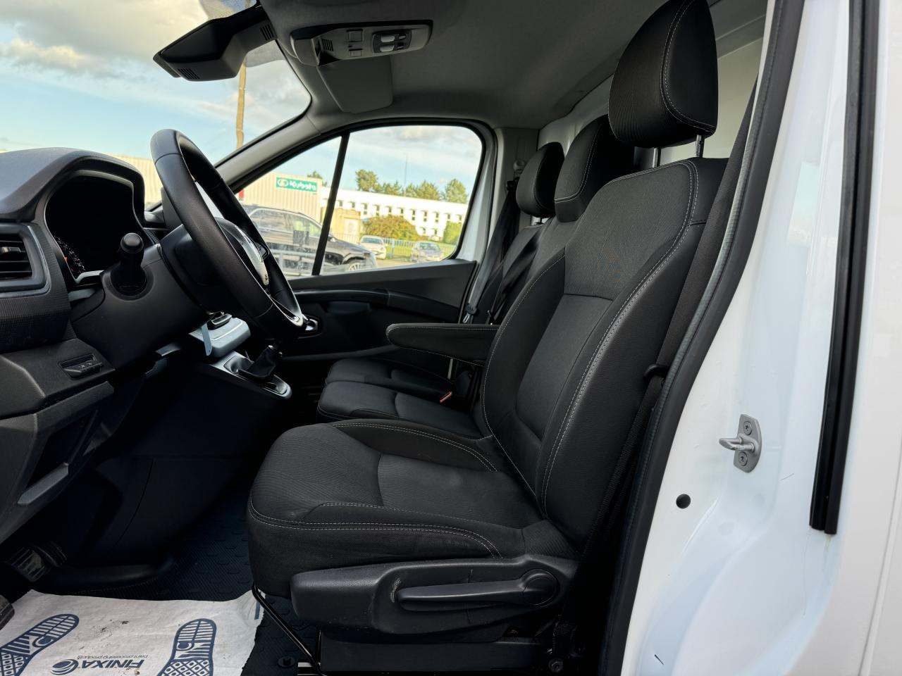 RENAULT Trafic L2H1 3000 Kg 2.0 Blue dCi - 130 III FOURGON Fourgon Grand Confort L2H1 PHASE 3 - Gesloten bestelwagen: afbeelding 4 RENAULT Trafic L2H1 3000 Kg 2.0 Blue dCi - 130 III FOURGON Fourgon Grand Confort L2H1 PHASE 3 - Gesloten bestelwagen: afbeelding 4