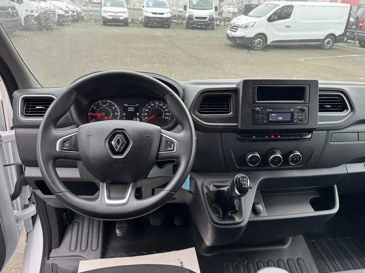 Renault MASTER III GRD VOL R3500RJ L4 2.3 DCI 145CH ENERGY 20M3 CONFORT EUROVI - Personenwagen: afbeelding 4 Renault MASTER III GRD VOL R3500RJ L4 2.3 DCI 145CH ENERGY 20M3 CONFORT EUROVI - Personenwagen: afbeelding 4