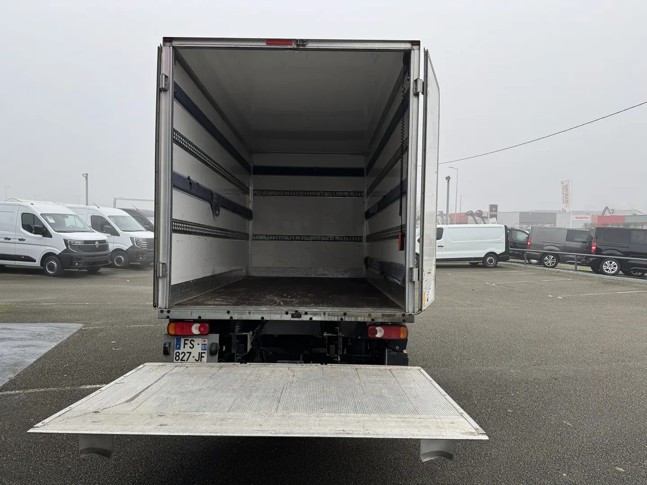 Renault MASTER III GRD VOL R3500RJ L4 2.3 DCI 145CH ENERGY 20M3 CONFORT EUROVI - Personenwagen: afbeelding 3 Renault MASTER III GRD VOL R3500RJ L4 2.3 DCI 145CH ENERGY 20M3 CONFORT EUROVI - Personenwagen: afbeelding 3