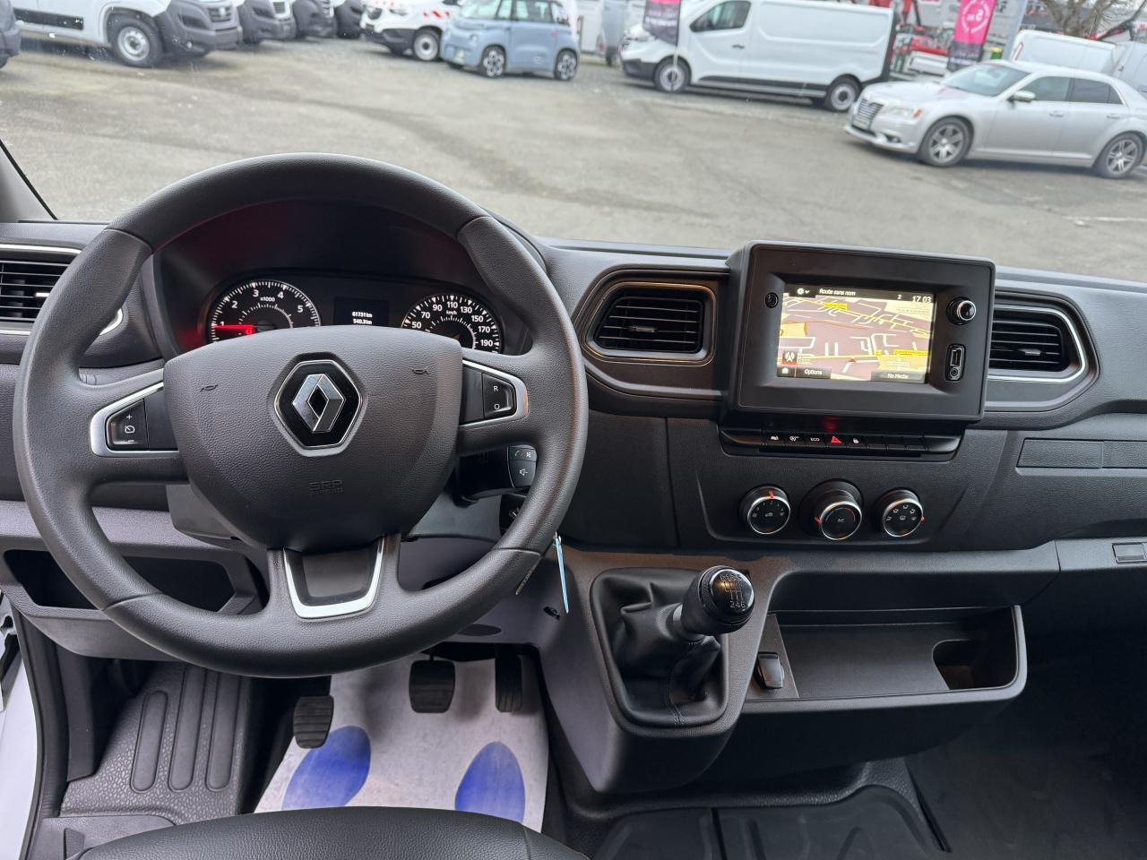 Renault Master F3500 L3H2 2.3 BLUE DCI 135CH CABINE APPROFONDIE 6 PLACES GRAND CONFORT - Bestelwagen met dubbele cabine: afbeelding 4 Renault Master F3500 L3H2 2.3 BLUE DCI 135CH CABINE APPROFONDIE 6 PLACES GRAND CONFORT - Bestelwagen met dubbele cabine: afbeelding 4