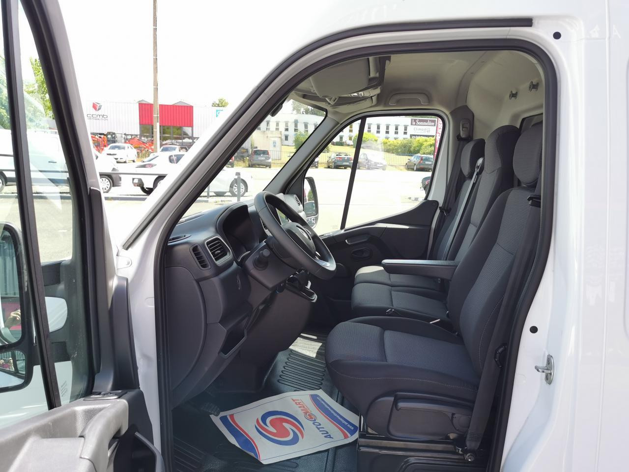 Renault Master Grand Confort F3500 L3H2 2.3 Energy dCi - 150 III FOURGON Fourgon L3H2 Traction PHASE 3 - Gesloten bestelwagen: afbeelding 5 Renault Master Grand Confort F3500 L3H2 2.3 Energy dCi - 150 III FOURGON Fourgon L3H2 Traction PHASE 3 - Gesloten bestelwagen: afbeelding 5