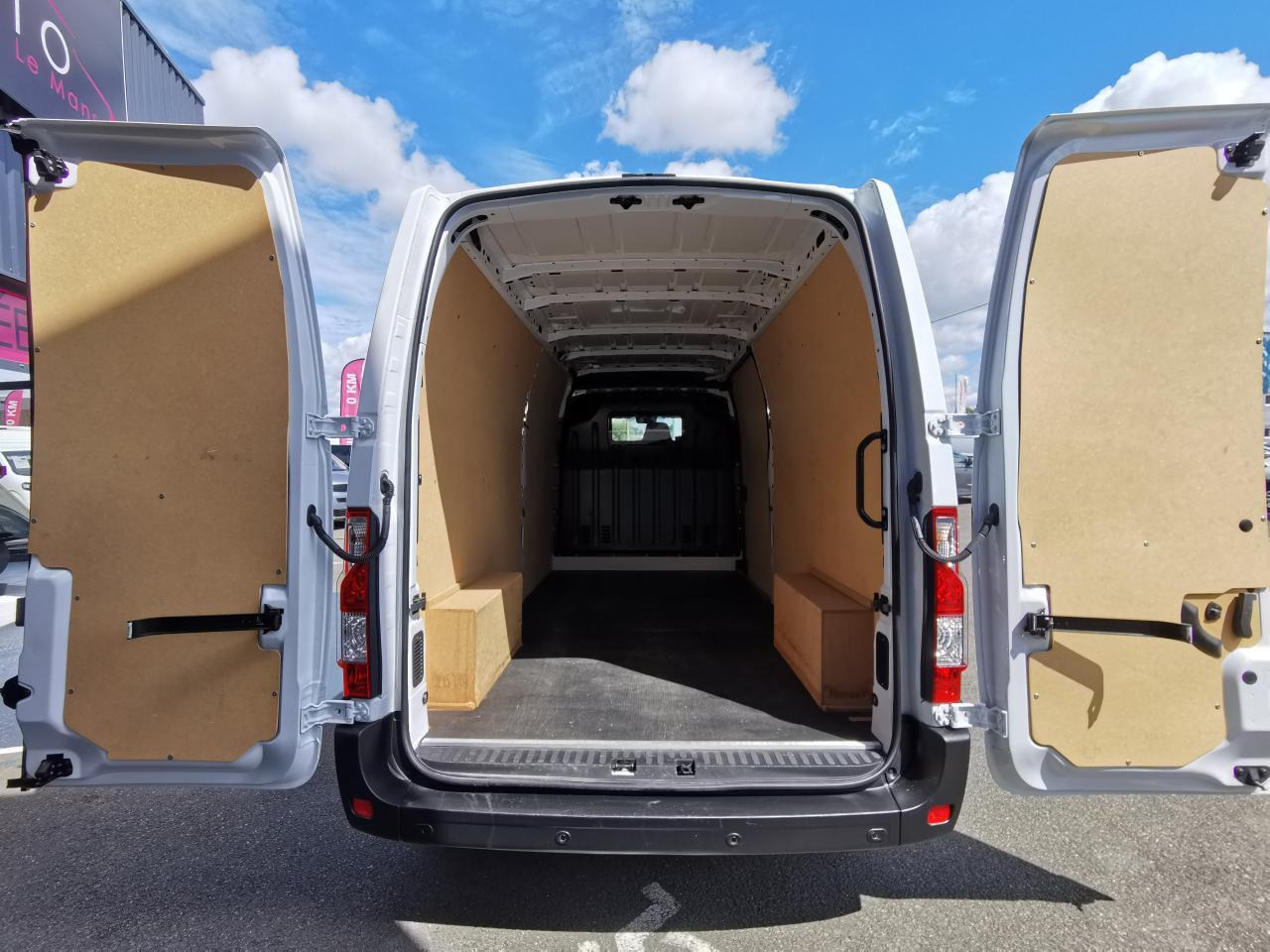 Renault Master Grand Confort F3500 L3H2 2.3 Energy dCi - 150 III FOURGON Fourgon L3H2 Traction PHASE 3 - Gesloten bestelwagen: afbeelding 3 Renault Master Grand Confort F3500 L3H2 2.3 Energy dCi - 150 III FOURGON Fourgon L3H2 Traction PHASE 3 - Gesloten bestelwagen: afbeelding 3