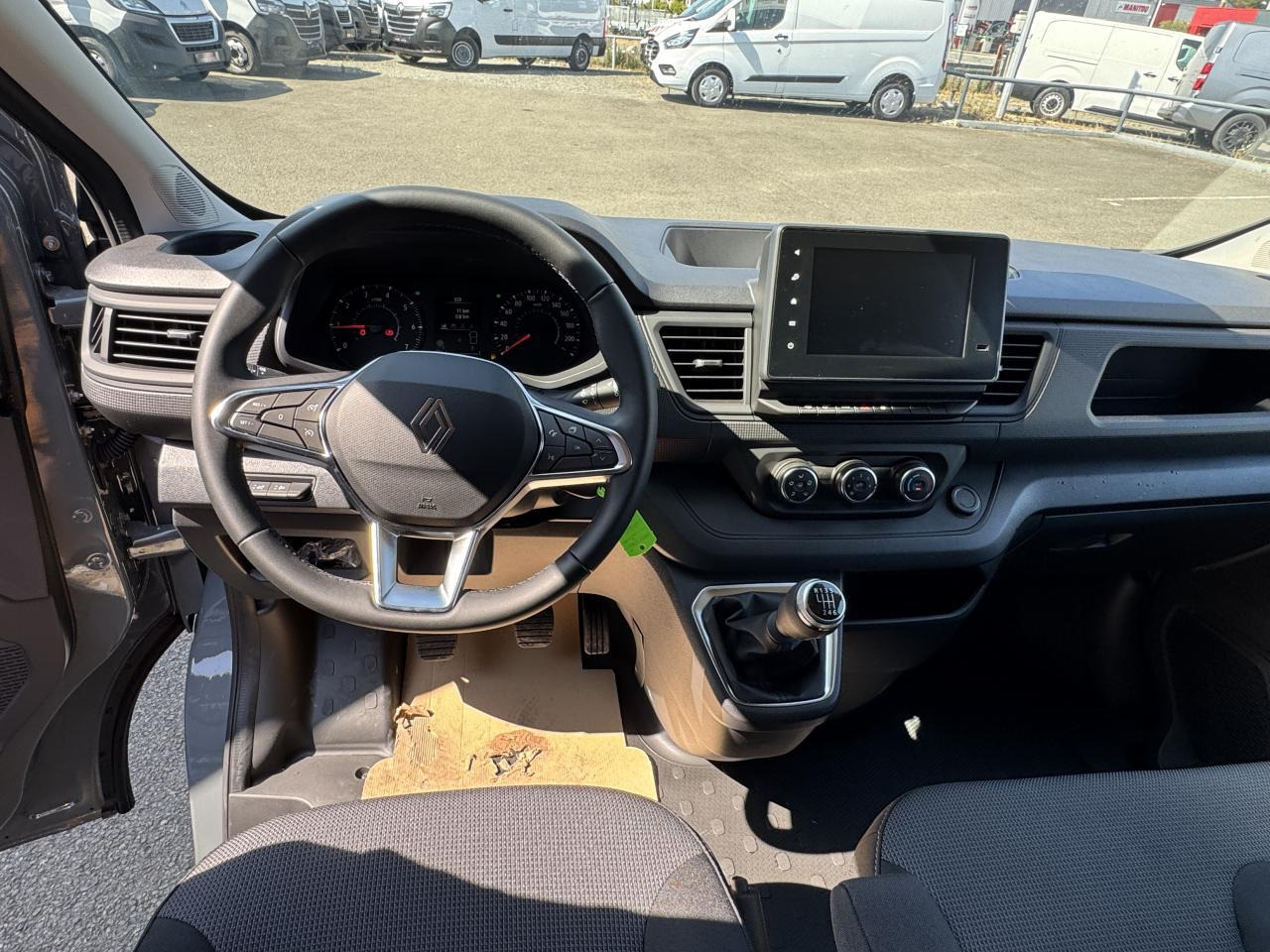 Renault Trafic L2H1 3T 2.0 BLUE DCI 170CH ADVANCE CARPLAY CAM - Gesloten bestelwagen: afbeelding 3 Renault Trafic L2H1 3T 2.0 BLUE DCI 170CH ADVANCE CARPLAY CAM - Gesloten bestelwagen: afbeelding 3