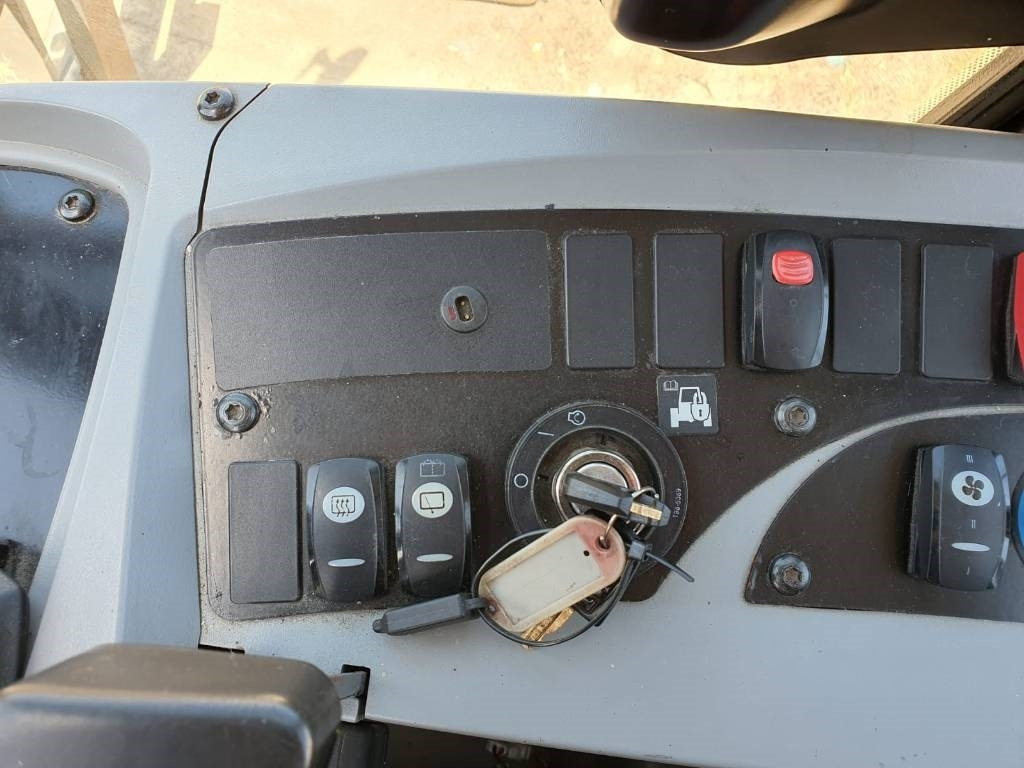 Leasing CAT 907 H  CAT 907 H: afbeelding 13