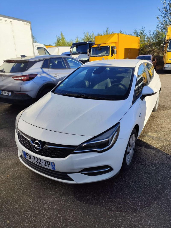 Opel Astra 1,5 Diesel 105 cv BVM6 5 places Edition business - Personenwagen: afbeelding 2 Opel Astra 1,5 Diesel 105 cv BVM6 5 places Edition business - Personenwagen: afbeelding 2