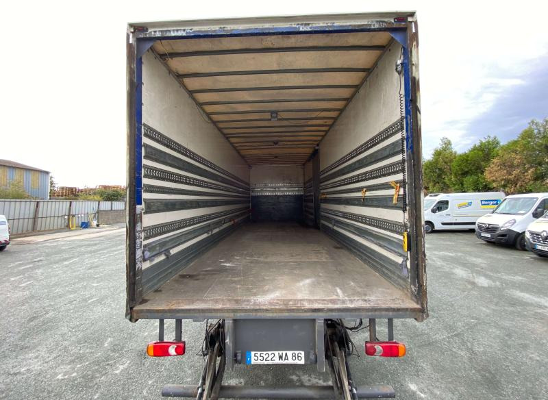 RENAULT PREMIUM 320 CV FOURGON - Bakwagen: afbeelding 4 RENAULT PREMIUM 320 CV FOURGON - Bakwagen: afbeelding 4