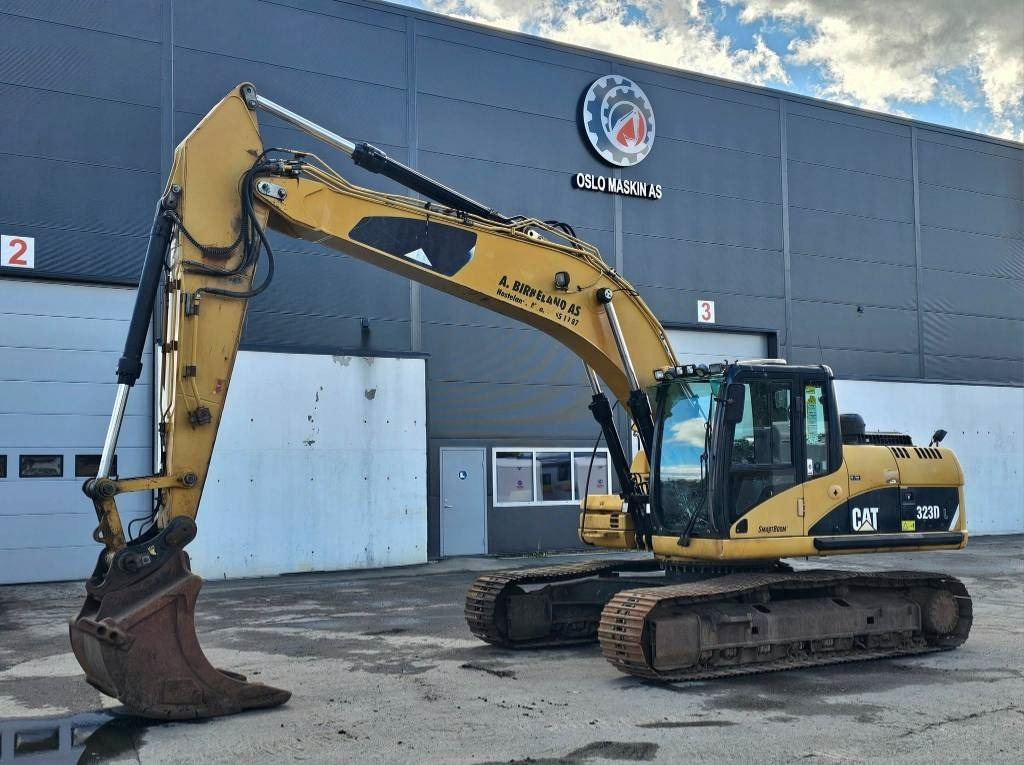 CAT 323 D L - Rupsgraafmachine: afbeelding 1 CAT 323 D L - Rupsgraafmachine: afbeelding 1