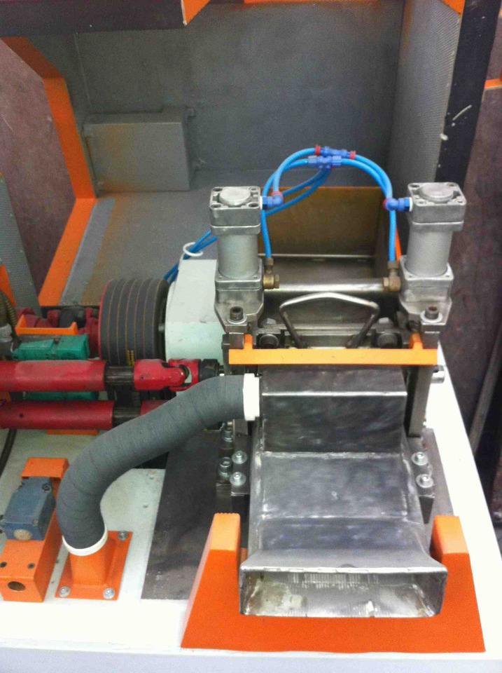Stranggranulator DREER 200 - Werktuigmachine: afbeelding 2 Stranggranulator DREER 200 - Werktuigmachine: afbeelding 2