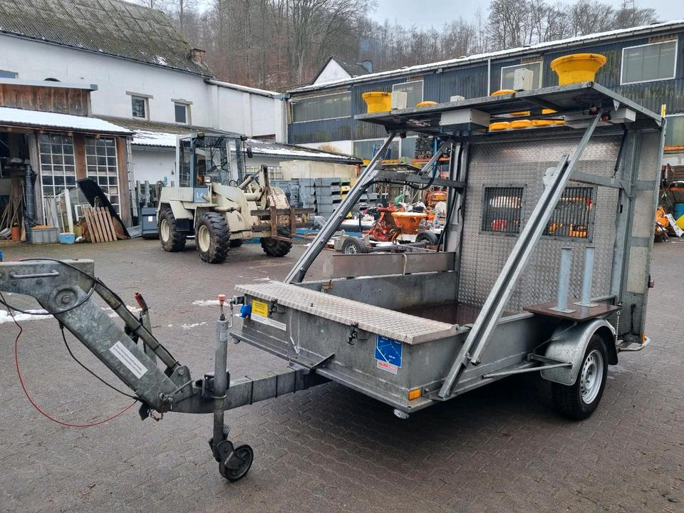 Mersch LED Absperrtafel 2017 Nissen Anlage Verkehrsleitanhänger Verkehrssicherungsanhänger Sperrwand Verkehrsleittafel Verkehrsleitanhänger - Aanhangwagen: afbeelding 3 Mersch LED Absperrtafel 2017 Nissen Anlage Verkehrsleitanhänger Verkehrssicherungsanhänger Sperrwand Verkehrsleittafel Verkehrsleitanhänger - Aanhangwagen: afbeelding 3