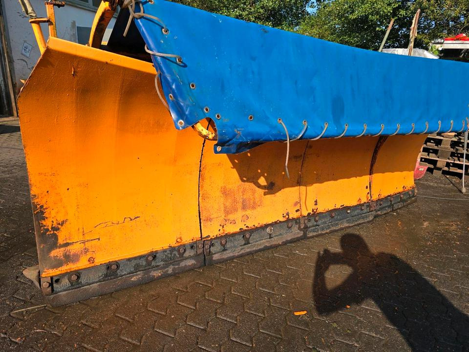 Beilhack PV 29-4 Schneepflug Schneeschild Scheeschieber Winterdienst Unimog U400 300 290 500 427 530 423 318 323 LKW Fendt - Sneeuwschuif: afbeelding 2 Beilhack PV 29-4 Schneepflug Schneeschild Scheeschieber Winterdienst Unimog U400 300 290 500 427 530 423 318 323 LKW Fendt - Sneeuwschuif: afbeelding 2