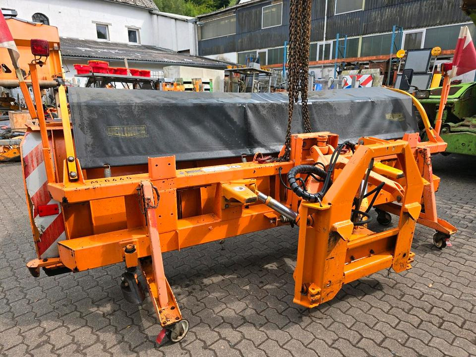 Beilhack PV 34-4 Schneepflug Schneeschild Scheeschieber Winterdienst Unimog U400 300 290 500 427 530 423 318 323 LKW Fendt - Sneeuwschuif: afbeelding 5 Beilhack PV 34-4 Schneepflug Schneeschild Scheeschieber Winterdienst Unimog U400 300 290 500 427 530 423 318 323 LKW Fendt - Sneeuwschuif: afbeelding 5