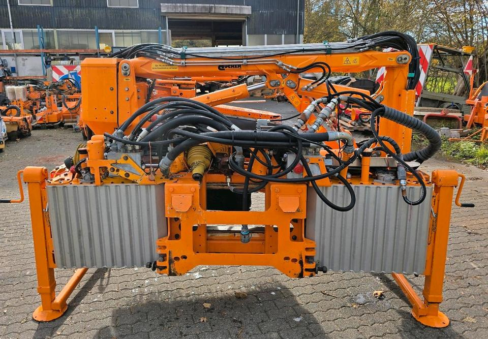 Dücker DUA 800 RSM 13 Böschungsmäher Böschungsmulcher Mähausleger Bankettmäher für Unimog 405/10 405/12 700 600 Mulag Una MHU FME - Armmaaier: afbeelding 3 Dücker DUA 800 RSM 13 Böschungsmäher Böschungsmulcher Mähausleger Bankettmäher für Unimog 405/10 405/12 700 600 Mulag Una MHU FME - Armmaaier: afbeelding 3