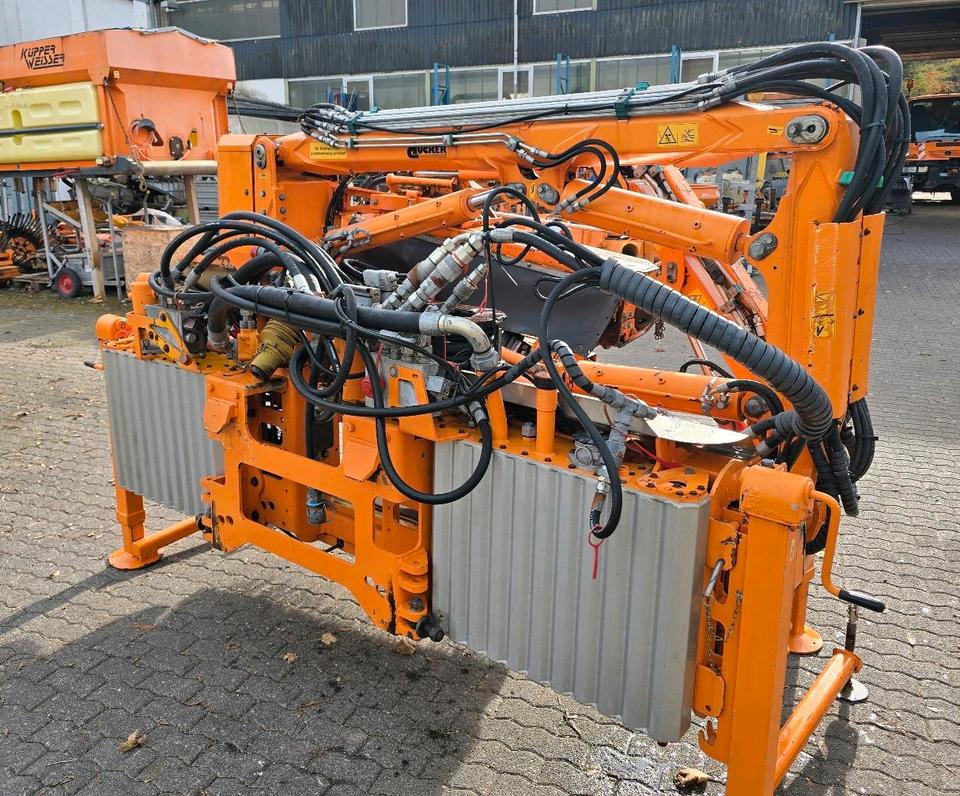 Dücker DUA 800 RSM 13 Böschungsmäher Böschungsmulcher Mähausleger Bankettmäher für Unimog 405/10 405/12 700 600 Mulag Una MHU FME - Armmaaier: afbeelding 2 Dücker DUA 800 RSM 13 Böschungsmäher Böschungsmulcher Mähausleger Bankettmäher für Unimog 405/10 405/12 700 600 Mulag Una MHU FME - Armmaaier: afbeelding 2