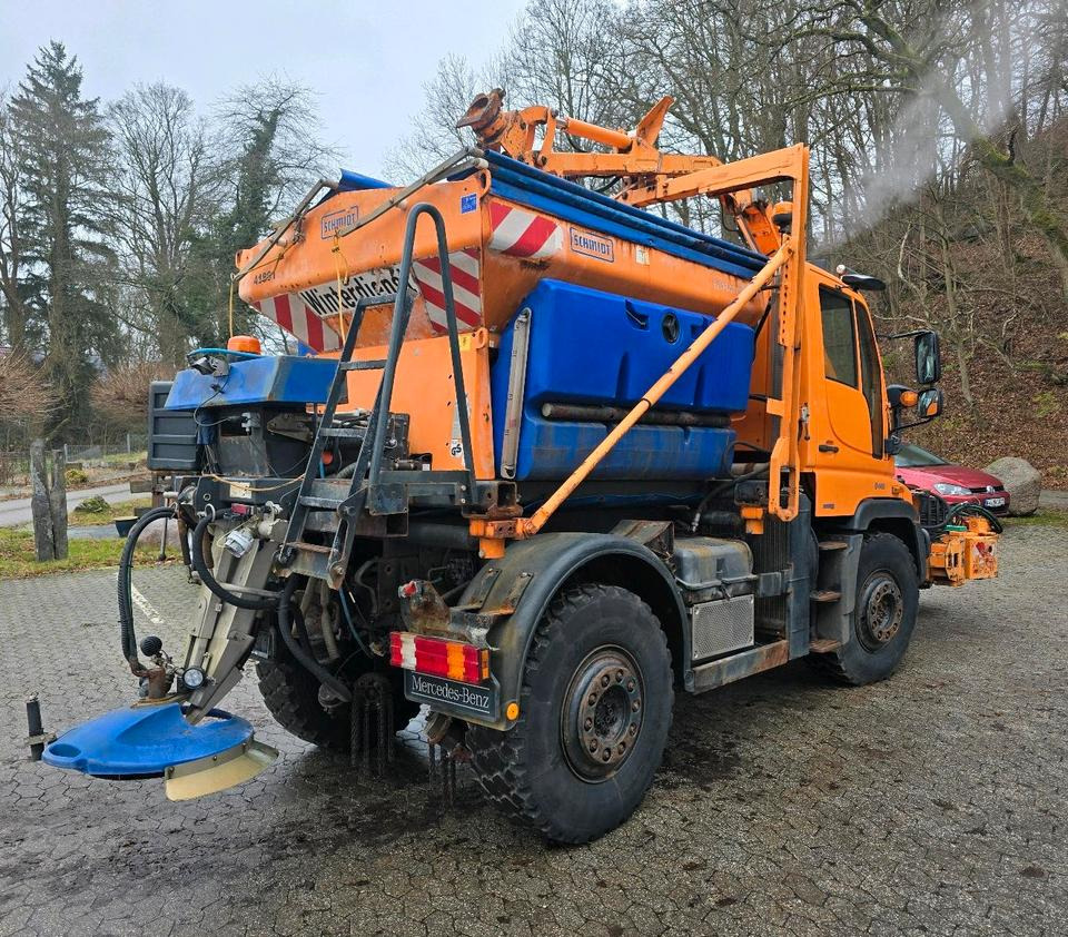 Mercedes-Benz Unimog 405 U400 mit Mulag MKM 700 Schmidt Stratos Salzstreuer 400 500 300 423 430 527 Dücker - Gemeentelijke machine/ Speciaal: afbeelding 3 Mercedes-Benz Unimog 405 U400 mit Mulag MKM 700 Schmidt Stratos Salzstreuer 400 500 300 423 430 527 Dücker - Gemeentelijke machine/ Speciaal: afbeelding 3