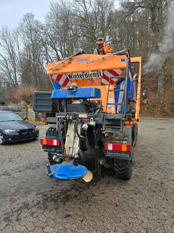 Mercedes-Benz Unimog 405 U400 mit Mulag MKM 700 Schmidt Stratos Salzstreuer 400 500 300 423 430 527 Dücker - Gemeentelijke machine/ Speciaal: afbeelding 5 Mercedes-Benz Unimog 405 U400 mit Mulag MKM 700 Schmidt Stratos Salzstreuer 400 500 300 423 430 527 Dücker - Gemeentelijke machine/ Speciaal: afbeelding 5