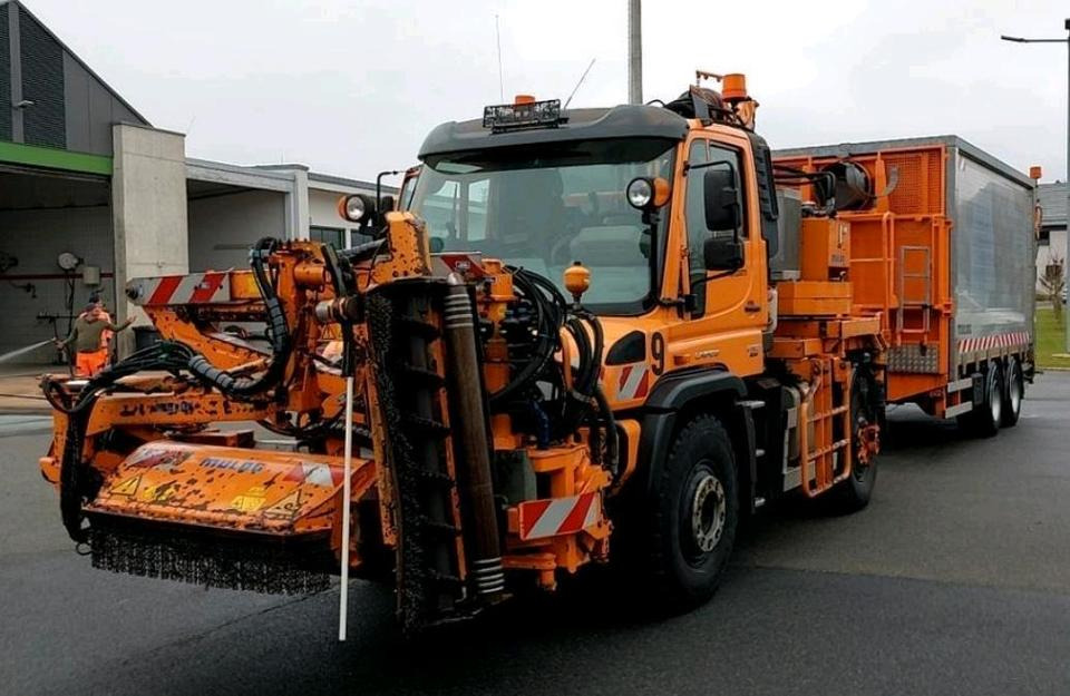 Unimog U527 mit Mulag Saugmähkombination SB 600 MFK 600 Abschiebewagen Mercedes-Benz Böschungsmäher Böschungsmulcher Hangmäher 530 U 527 535 430 405 427 Abschieber Mähanhänger Dücker - Gemeentelijke machine/ Speciaal: afbeelding 2 Unimog U527 mit Mulag Saugmähkombination SB 600 MFK 600 Abschiebewagen Mercedes-Benz Böschungsmäher Böschungsmulcher Hangmäher 530 U 527 535 430 405 427 Abschieber Mähanhänger Dücker - Gemeentelijke machine/ Speciaal: afbeelding 2
