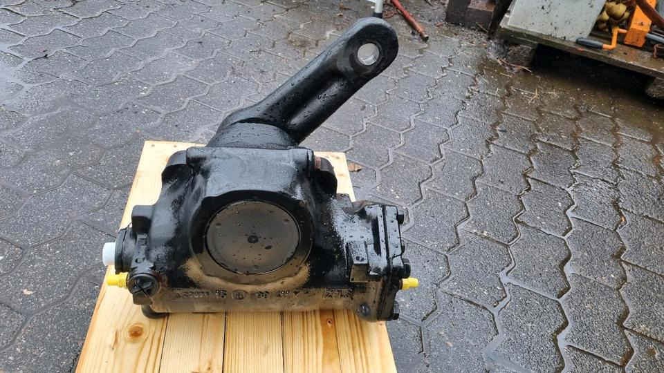 Lenkgetriebe Unimog 405 U423 Servolenkung 430 427 429 527 530 Mercedes Benz - Stuurhuis voor Gemeentelijke machine/ Speciaal: afbeelding 1 Lenkgetriebe Unimog 405 U423 Servolenkung 430 427 429 527 530 Mercedes Benz - Stuurhuis voor Gemeentelijke machine/ Speciaal: afbeelding 1